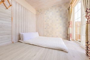 Traditional Room (Ondol / Max 2 occupancy / No Kitchen) | Free WiFi