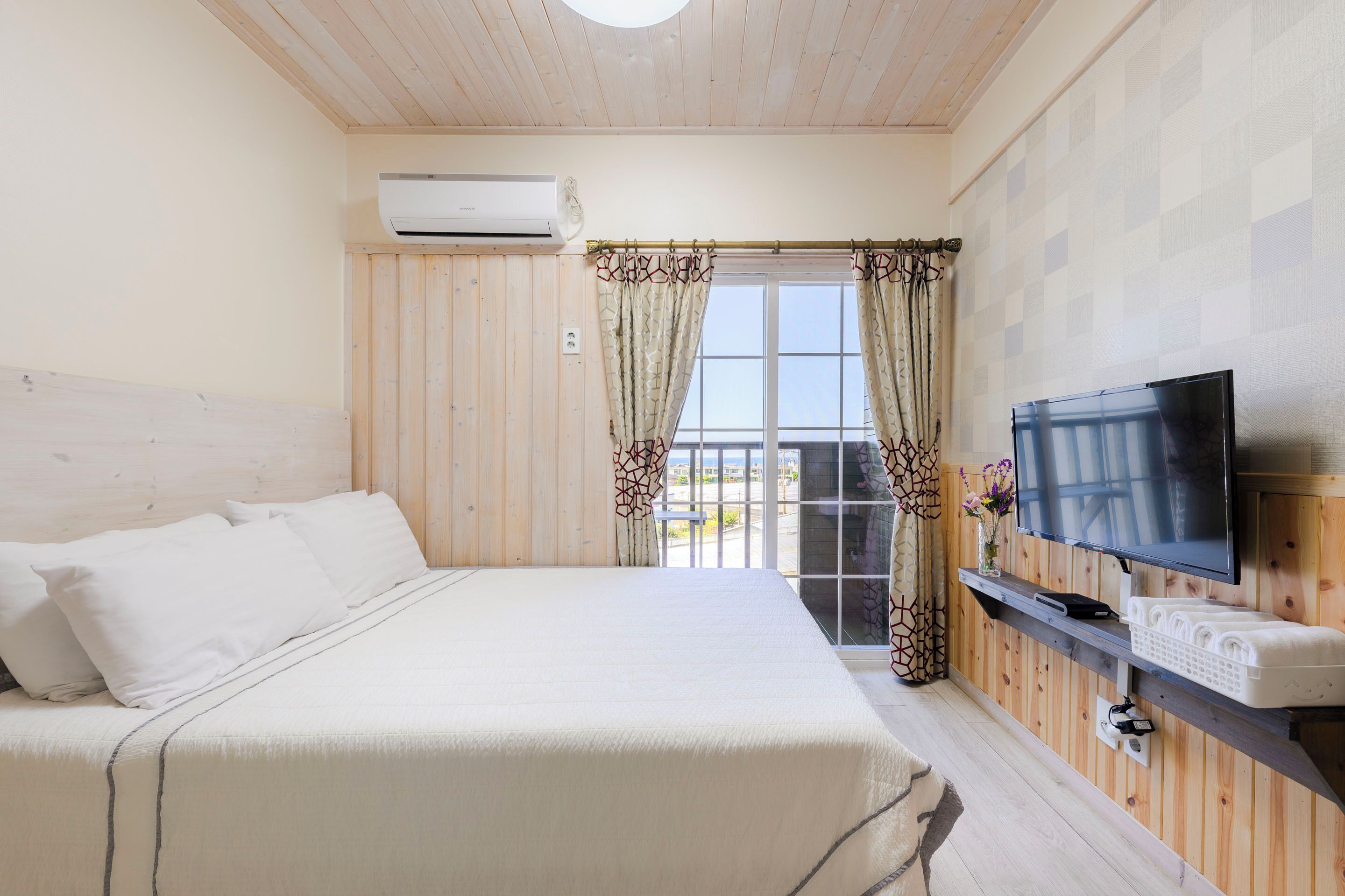 Double Room (Max 2 occupancy) | Free WiFi