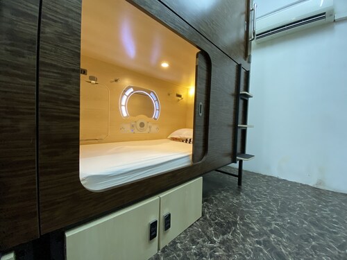 OSS Backpackers Hostel