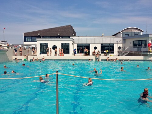 Ferienhaus liebevoll u. familienfreundlich eingerichtet, direkt am Nordsee-Deich