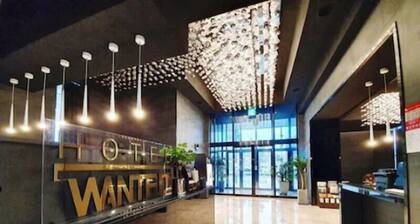 Hotel Wanted