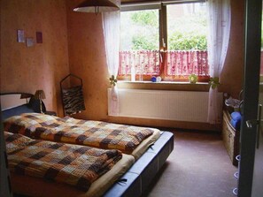 2 bedrooms, travel crib, WiFi, bed sheets
