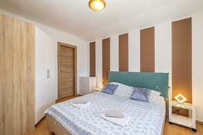 1 bedroom, WiFi, bed sheets - Apartment JENNY 1 with pool and sea view (Pinezici)