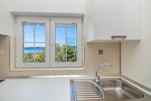 Interior - Apartment JENNY 1 with pool and sea view (Pinezici)