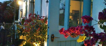 Okinawan. Sweet Home.T-8