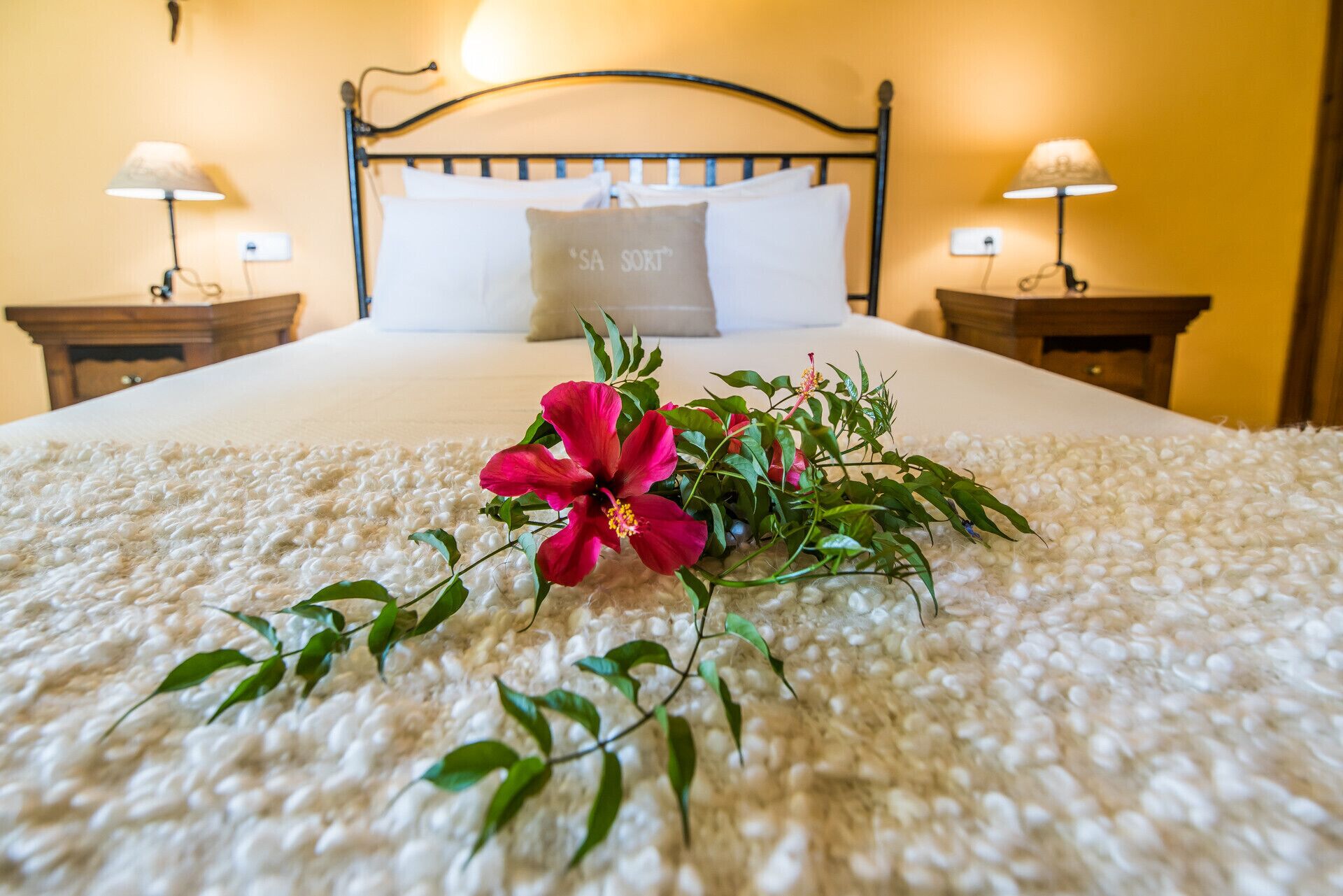 4 slaapkamers, een strijkplank/strijkijzer, gratis wifi, beddengoed