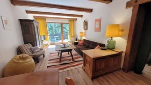 TV - Heiligenblut - Apartment for 4 people with a balcony for self-catering (Heiligenblut)