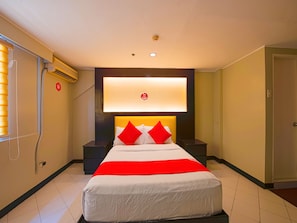Superior Double Room, 1 Double Bed, Non Smoking | Desk, blackout drapes, soundproofing, iron/ironing board