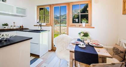 Lodge Adlerhorst 178 im Tauerndorf Enzingerboden