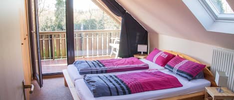 2 chambres, lit parapluie, Wi-Fi, draps fournis