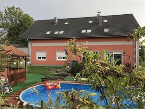 Udendørs pool