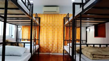 8-Bed Mixed Dormitory | Iron/ironing board, free WiFi