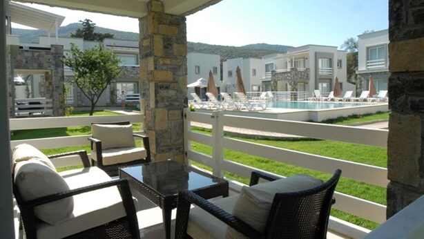 Apartment | Terrace/patio - Torba Residence 2 Bedroom (Bodrum)