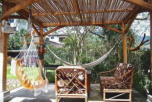 Terrace/patio - Maisonette apartment in a dreamlike garden, in historic Quito (Quito)