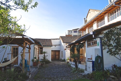 Maisonette apartment in a dreamlike garden, in historic Quito