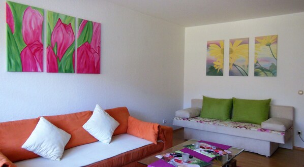 Smart TV, reproductor de DVD y biblioteca musical 