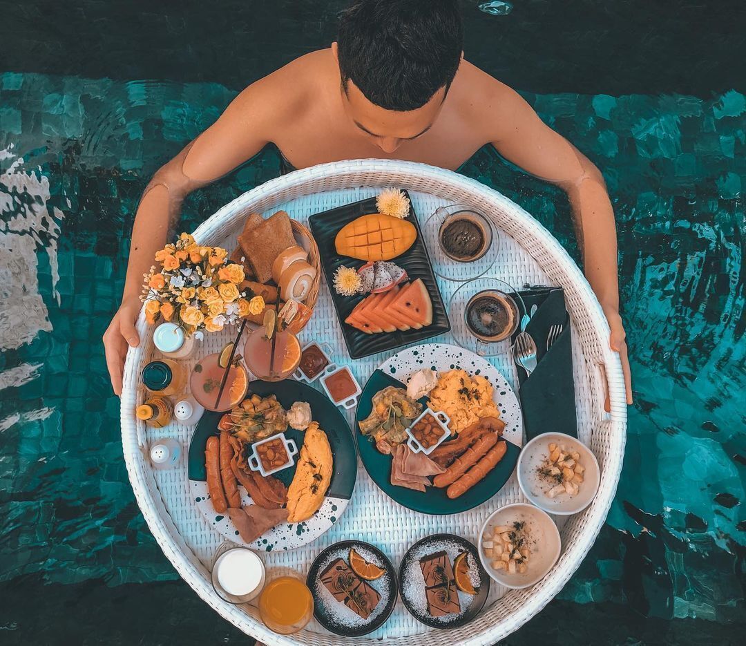 daily local cuisine breakfast (thb 300 per person)