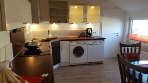 Køleskab, mikrobølgeovn, ovn, opvaskemaskine