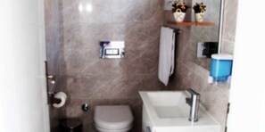 Villa | Bathroom | Shower, hair dryer - Villa Cam (Bodrum)