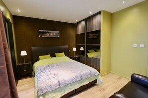 2 sovrum, strykjärn/strykbräda, wi-fi och sängkläder