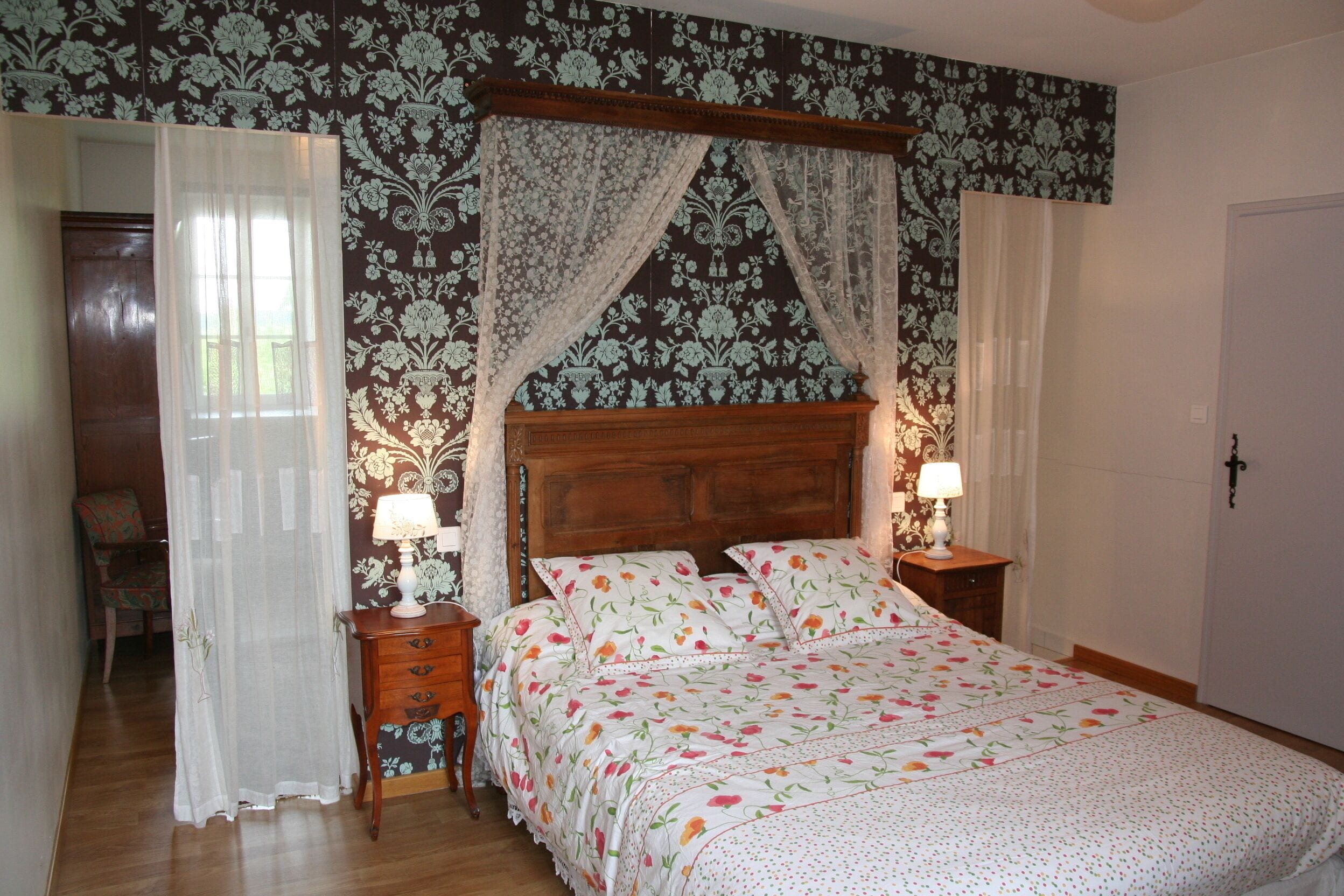 6 Schlafzimmer, Bügeleisen/Bügelbrett, kostenloses WLAN