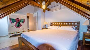 4 makuuhuonetta, silitysrauta/-lauta, Wi-Fi, vuodevaatteet