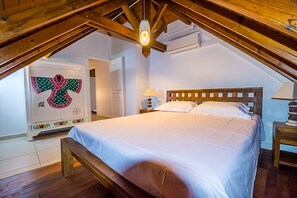 4 多间卧室、熨斗/熨衣板、WiFi、床单