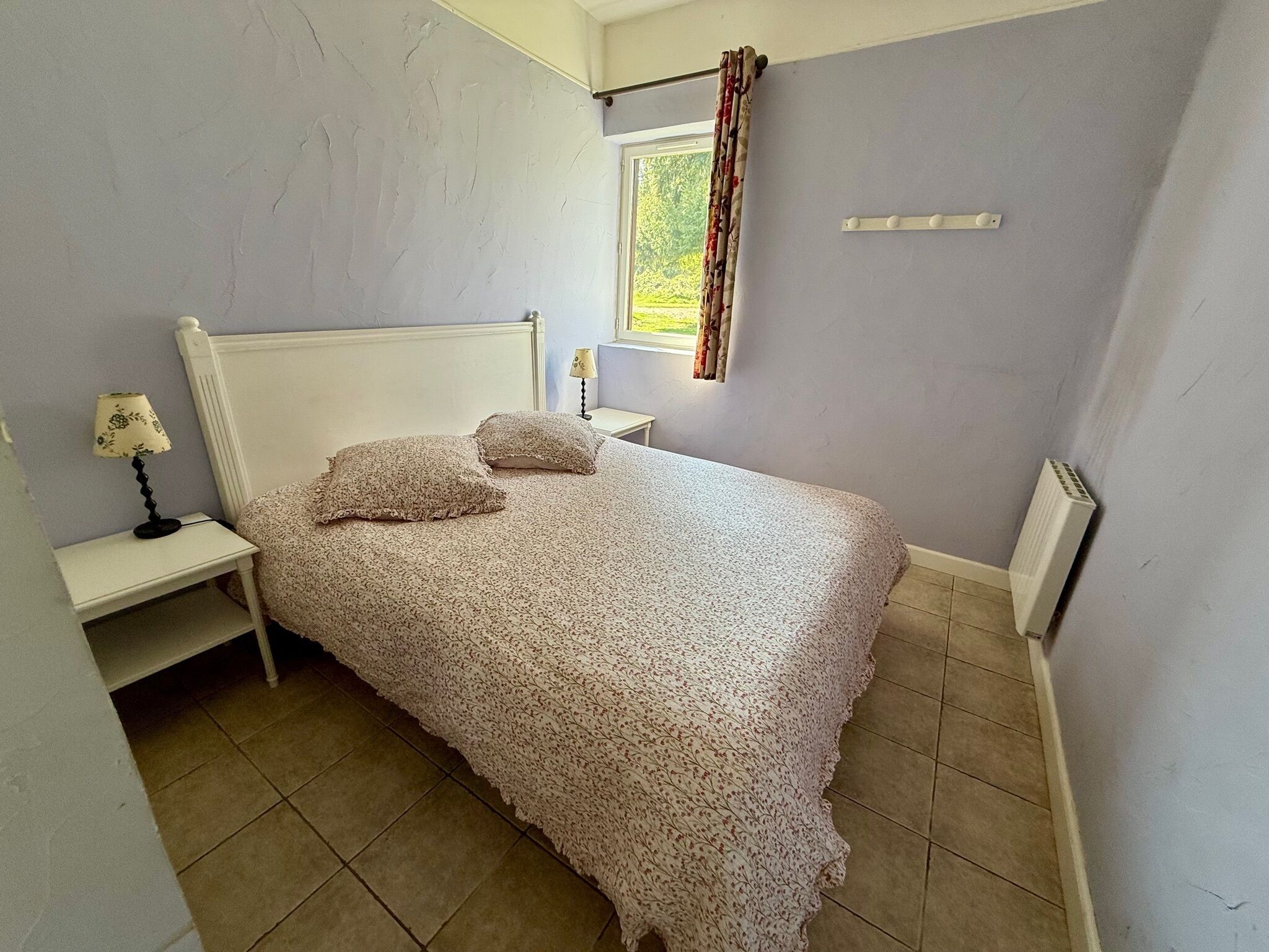 2 chambres, fer et planche à repasser, Wi-Fi, draps fournis