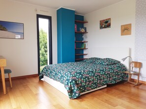 3 quartos, ferros/tábuas de passar roupa, Wi-Fi de cortesia