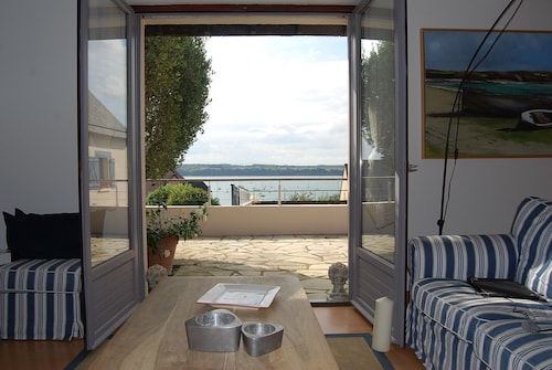 house facing the sea near Saint Malo