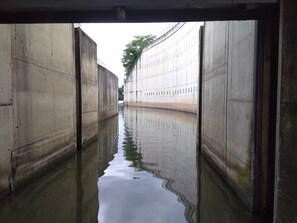 Property grounds - SOLAR BOAT ON THE GARONNE CANAL departing from CASTELSARRASIN.  (Casseneuil)