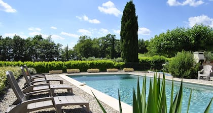 Villa climatisée 1km du village caromb -vaucluse 8 personnes