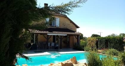 Beautiful abode with swimming pool nearby Sarlat, in the Perigord Noir
