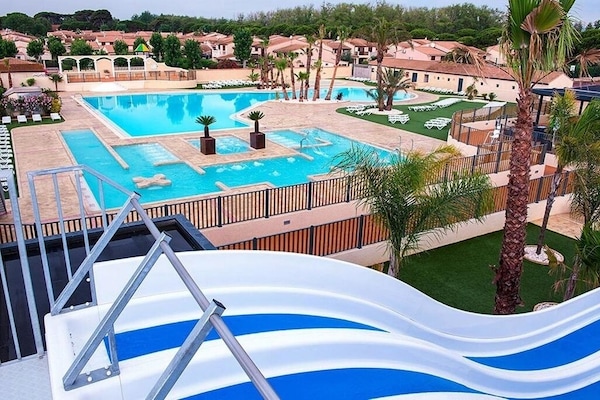 LE CENTRE AQUATIQUE OUVERT DE FIN MAI FIN SEPTEMBRE A 100 M