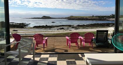 Waterfront property in Portsall Wifi Stand up kayaks piano dogs ok