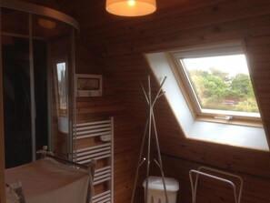 Interior - Waterfront property in Portsall Wifi Stand up kayaks piano dogs ok (Ploudalmézeau)