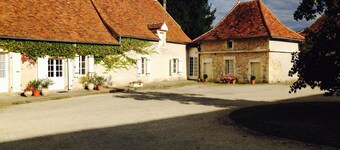 Old Farm med stor pool