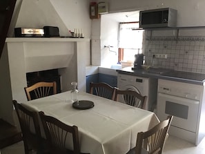 用餐