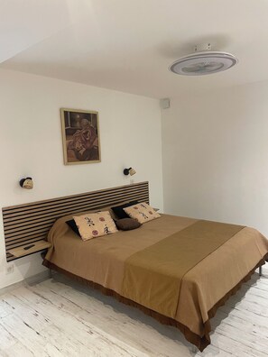 2 chambres, fer et planche à repasser, Wi-Fi