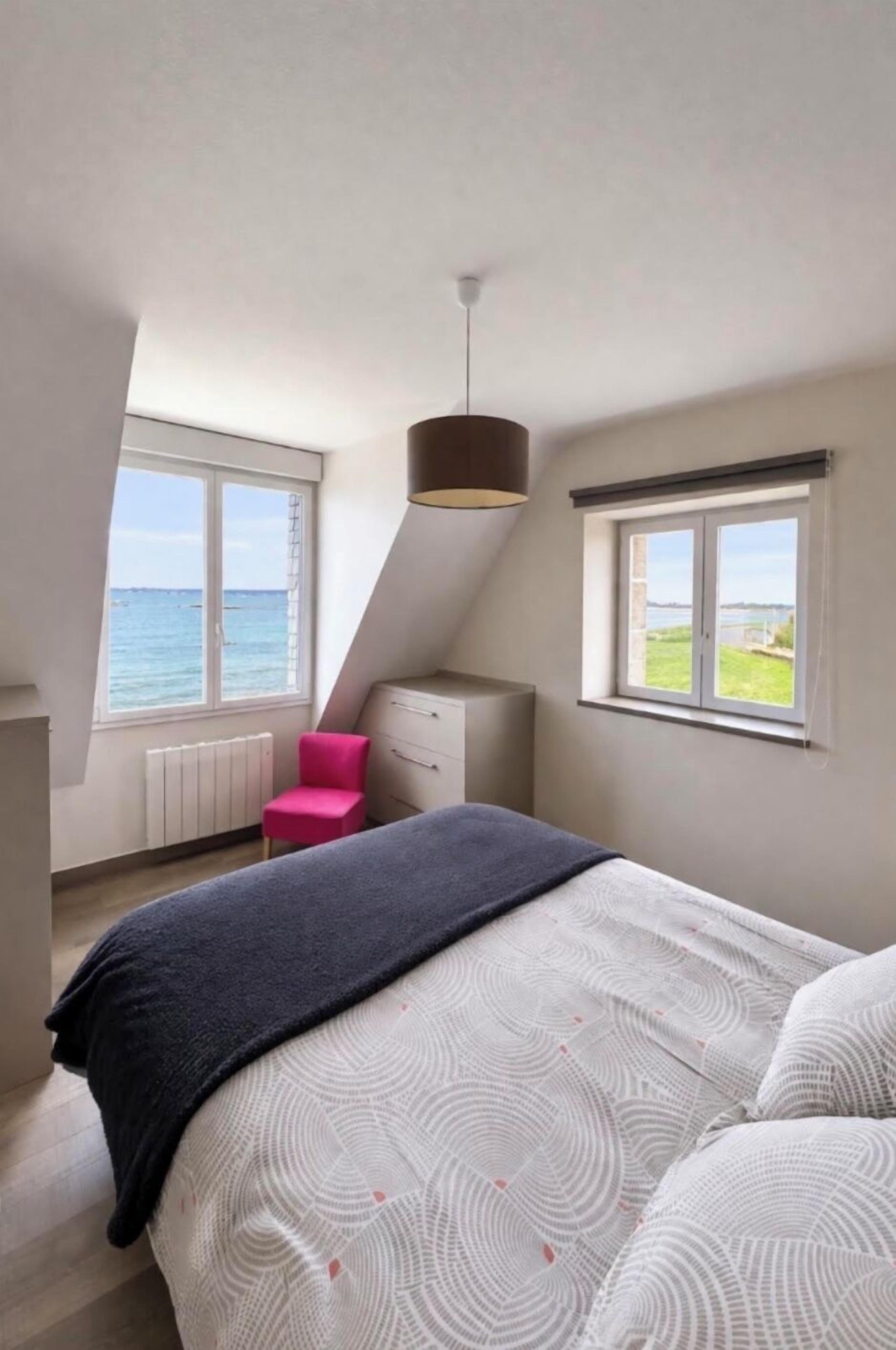 5 Schlafzimmer, Bügeleisen/Bügelbrett, Internetzugang, Bettwäsche