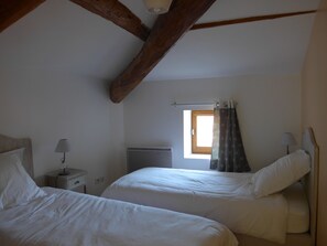 3 Schlafzimmer, Bügeleisen/Bügelbrett, Reisekinderbett, kostenloses WLAN