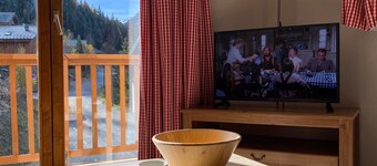 Lovely 4-room apartment for 8, balcony, 100m from slopes, Valfréjus