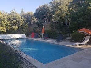 Pool - Villa sleeps 8 with superb pool (La Tour-D'aigues)