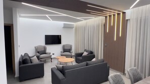 Interior - In the city, accessible and calm (Bayrut)