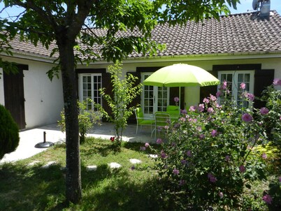 Nice house, ground floor, near the River Vézère, close to Eyzies and Bugue