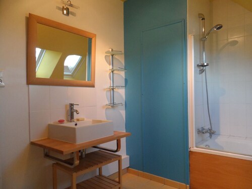 Fisherman house fully restored to 1. 200 m from the beach of Mousterlin