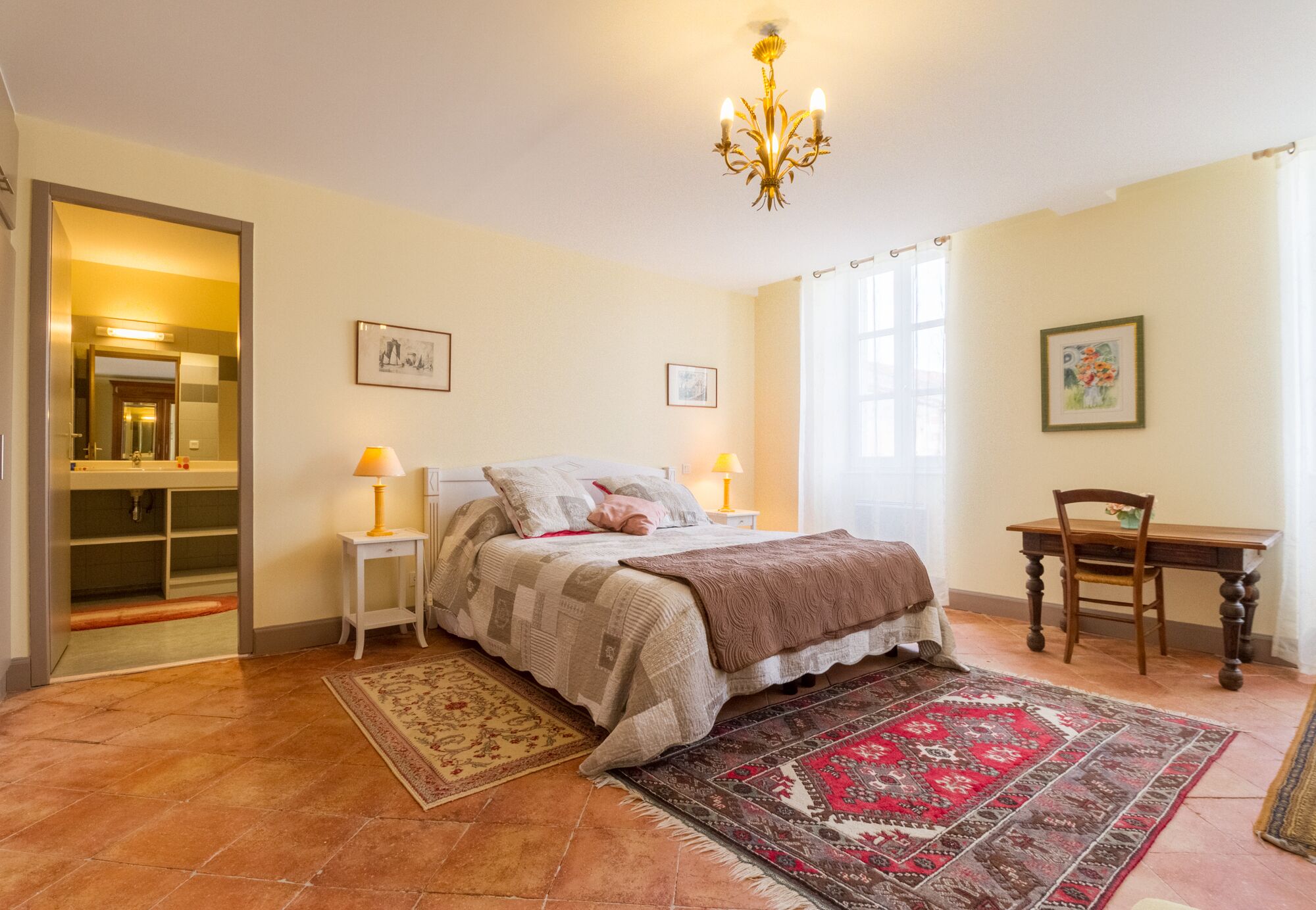 3 間睡房、熨斗/熨衫板、免費 Wi-Fi、床單