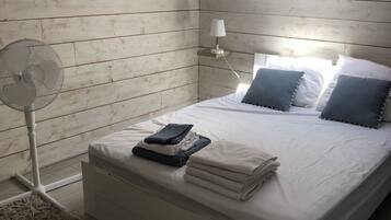 5 chambres, bureau, fer et planche à repasser, Wi-Fi gratuit