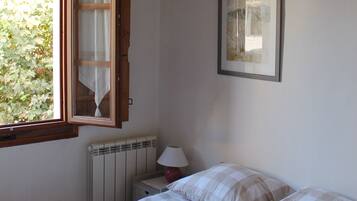 2 chambres, fer et planche Ă repasser, lit parapluie, Wi-Fi gratuit