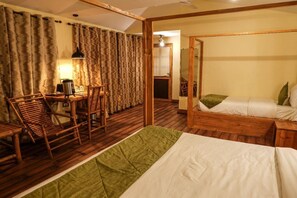 Familien-Suite, Mehrere Betten, Raucher, Flussblick